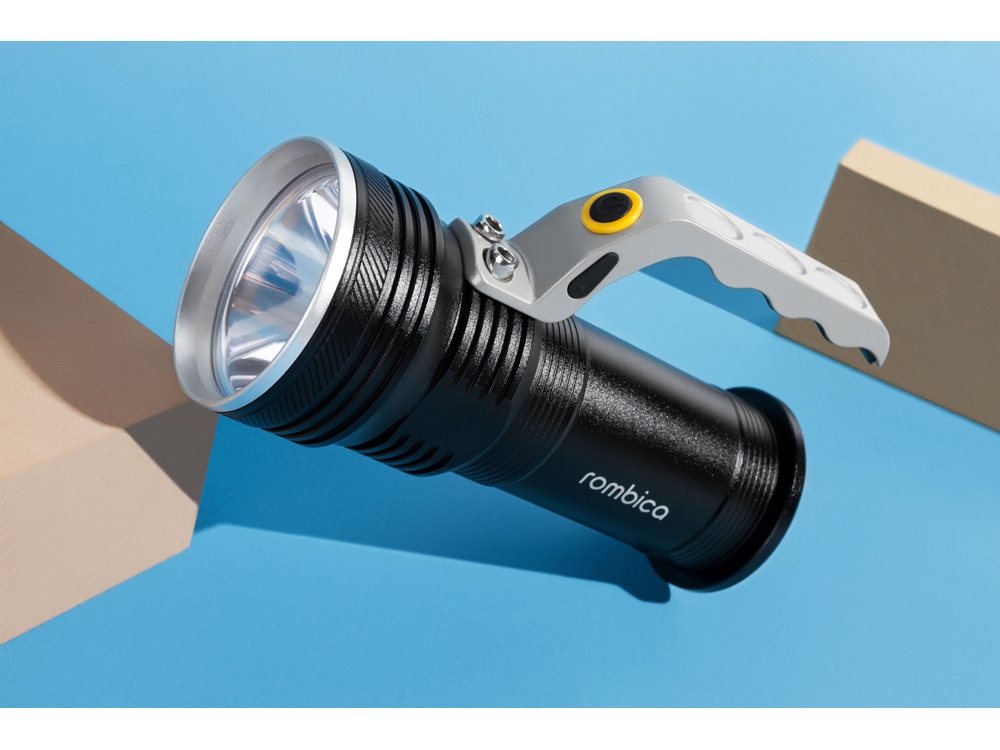 Фонарь LED Z6