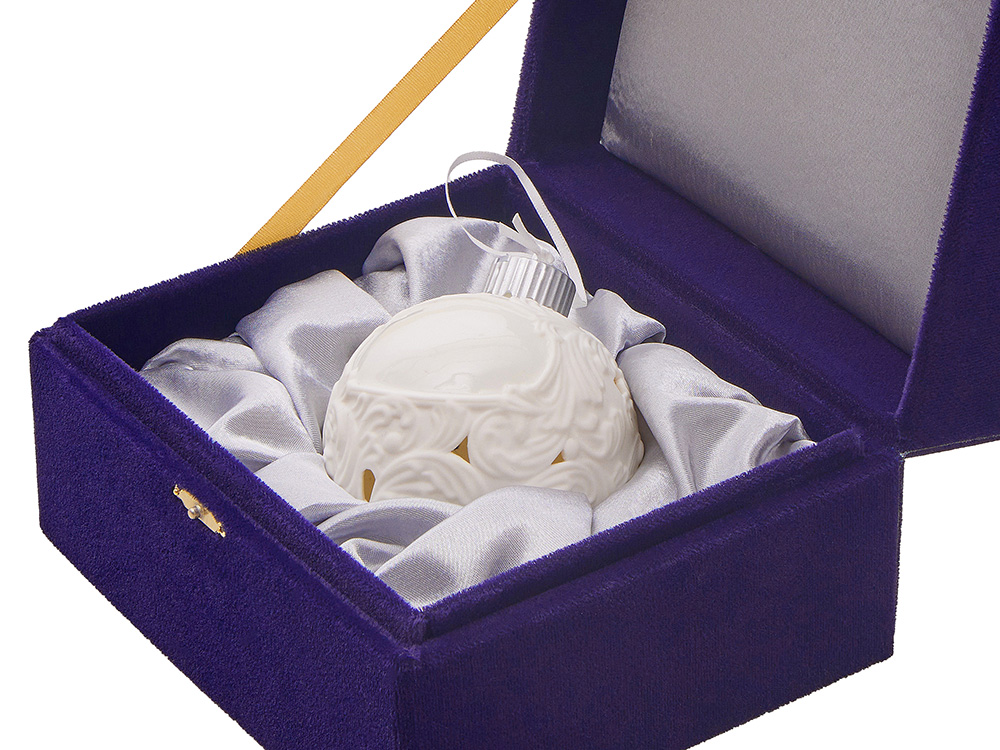 Шар новогодний с подсветкой и зоной для персонализации