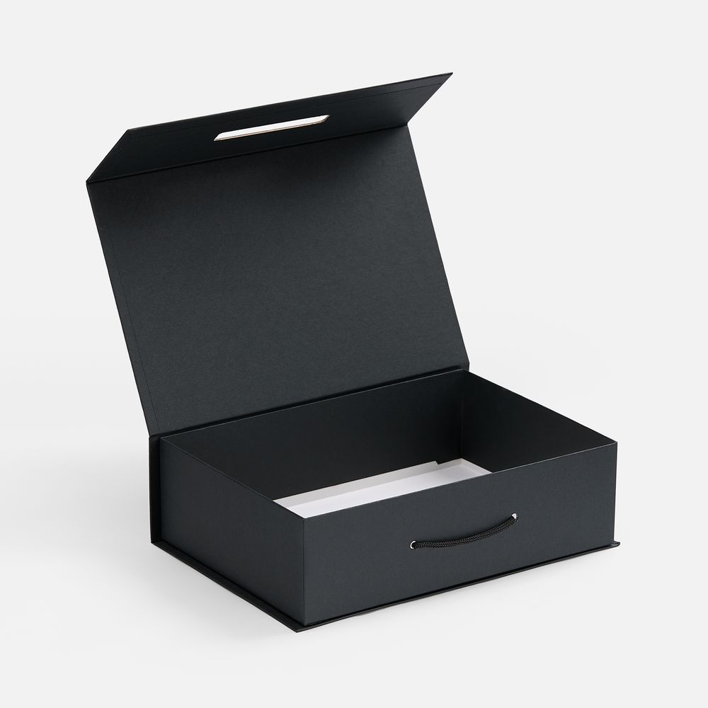 Коробка Case, черная