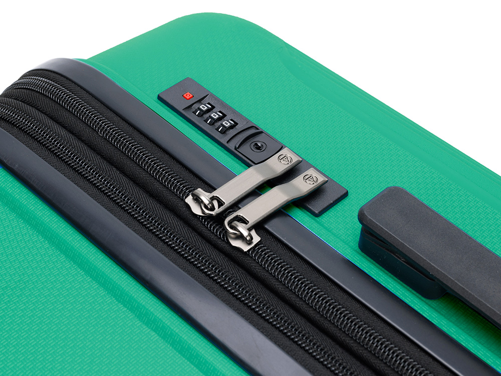 Чемодан TORBER В Отпуск, ярко-бирюзовый, полипропилен, 65,5 х 43,5 х 26 см, 62 л