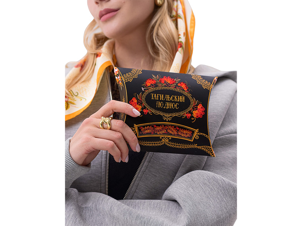 Платок Тагильский поднос